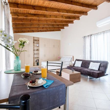 Apartmán Top Floor Modern Studio In Central Koropi Exteriér fotografie