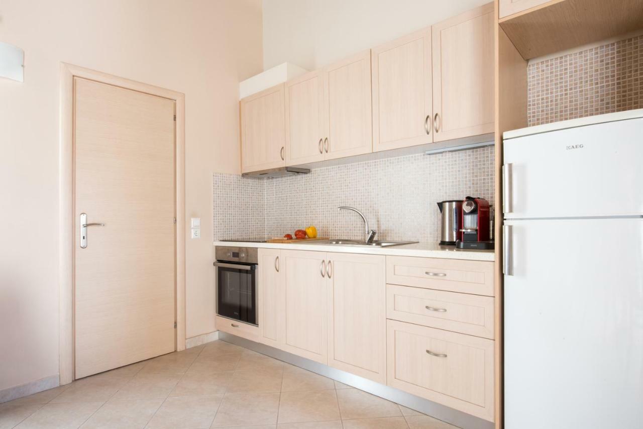 Apartmán Top Floor Modern Studio In Central Koropi Exteriér fotografie
